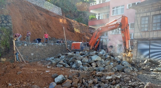Trabzon Büyükşehir Belediyesi 2015 Yılında İstinat Duvarı İnşaatlarına 3 Milyon 29 Bin Tl Harcadı