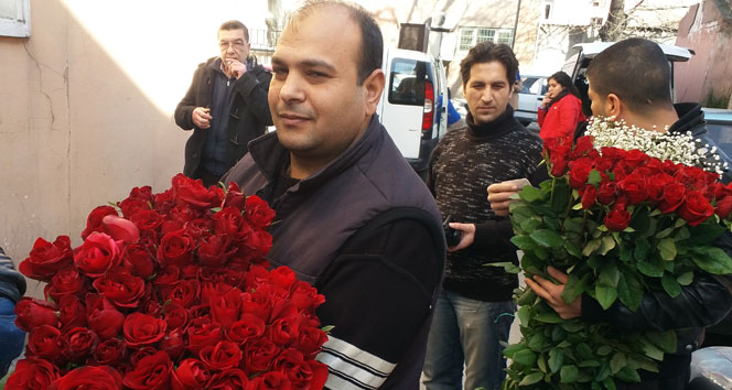 14 Şubat'ta kırmızı gül cep yakacak