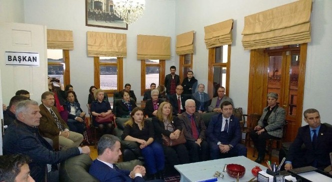 CHP İl Yönetiminden Başkan Gençer&#039;e Ziyaret
