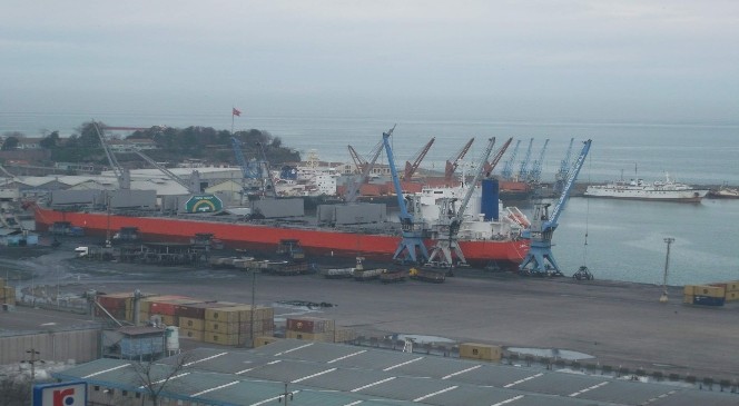 Rusya İle Yaşanan Uçak Krizi Trabzon Limanı&#039;nı Teğet Geçti