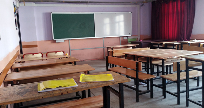 İdil’de okullar boş kaldı