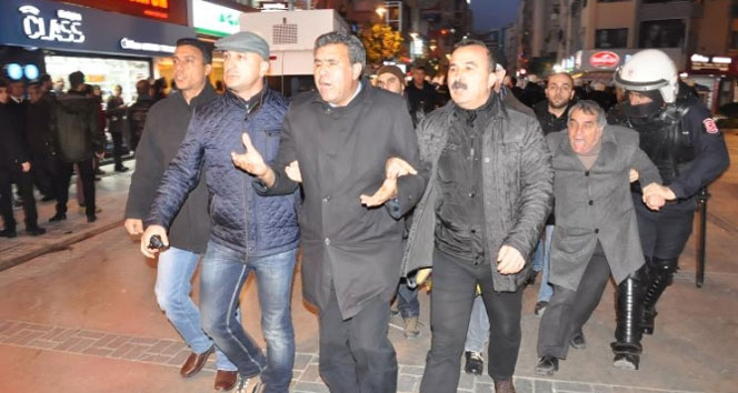 İzmir karıştı, HDP’li başkan da gözaltına alındı