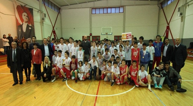 Basketbolcular Gaziemir&#039;de Ter Döktü