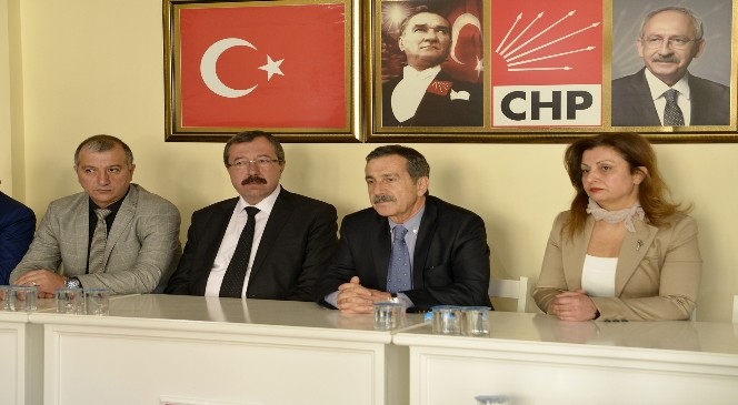 Ataç Ve Meclis Üyeleri CHP İl Başkanlığı&#039;nı Ziyaret Etti