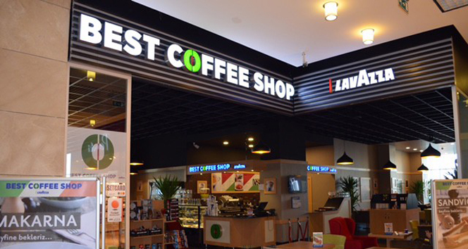 Türkiye'de kahveyi daha çok orta yaş ve gençler seviyor