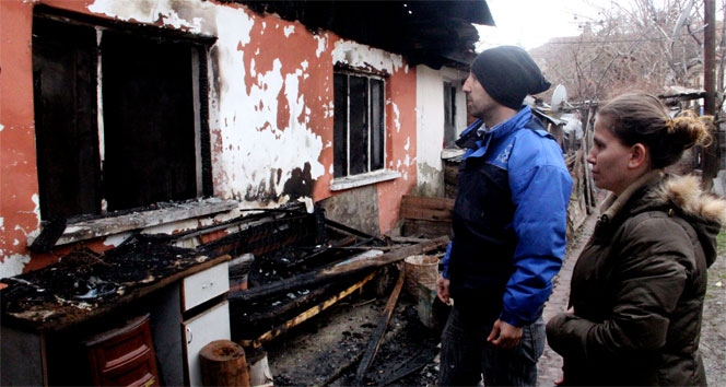 Bolu’da evleri yanan aileler yardım bekliyor
