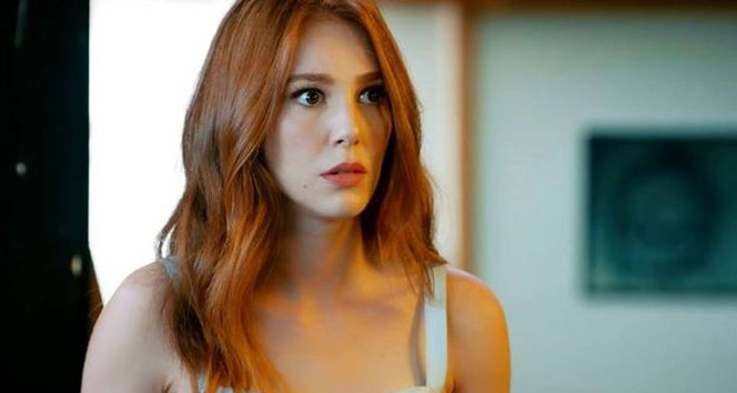 Elçin Sangu’nun menajerleri mahkemelik oluyor