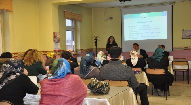 Sorgun Devlet Hastanesi Çalışanlarına "Hastayla Doğru İletişim Teknikleri" Eğitimi Verildi