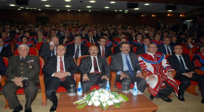 TOBB Başkanı Hisarcıklıoğlu&#039;na Makü&#039;den Fahri Doktora Payesi