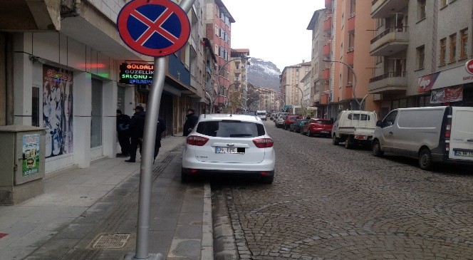 Gümüşhane'de Kaldırım Üzerine Park Edenlere Af Yok
