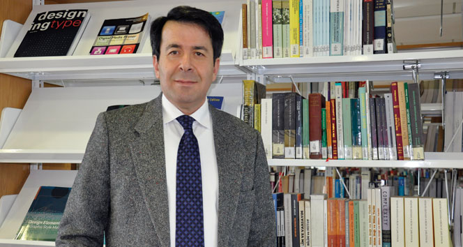 Prof. Dr. Hasan Ünal: “Merkel, Türkiye’nin gönlünü almaya çalışıyor”