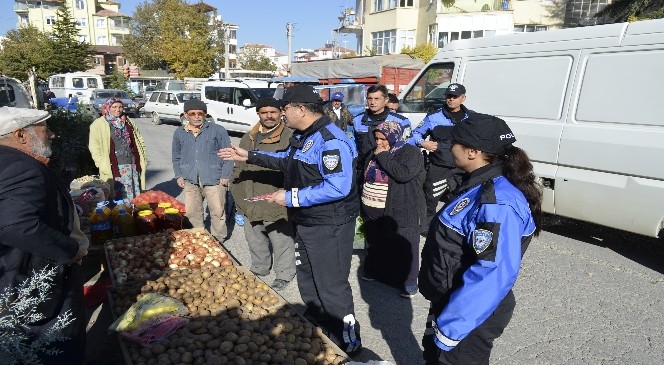Karaman'da Dolandırıcılara Karşı Vatandaşlar Tek Tek Uyarılıyor
