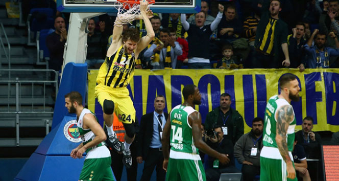 Fenerbahçe Yunanistan deplasmanında