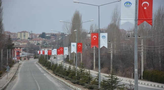 Ilgaz Türk Bayraklarıyla Donatıldı