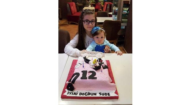 12 Yaşında Ama 3'üncü Kez Yaş Gününü Kutladı