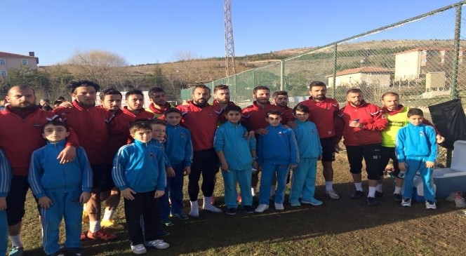 Çözüm Koleji Öğrencilerinden Yozgatspor'a Ziyaret