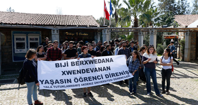 Tutuklanan öğrenciler için yürüdüler