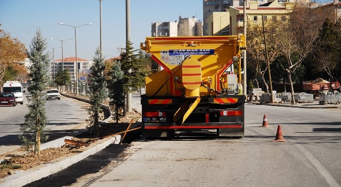 Asfalt Robotu İle Yollar Daha Kaliteli Tamir Ediliyor