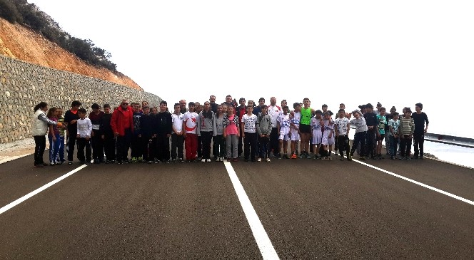 Karaman'da Atletler Atletizmi Geliştirme Projesi İçin Koştu