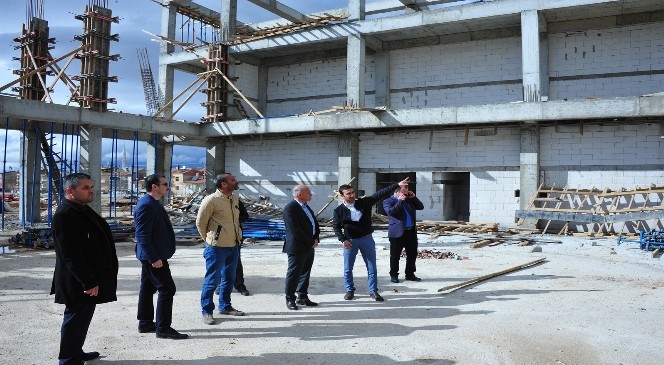 Başkan Çalışkan Fuar Ve Kongre Merkezi İnşaatını İnceledi