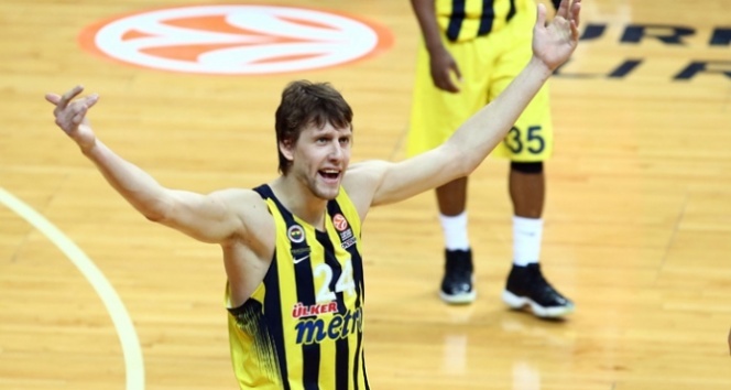 Fenerbahçe, liderliğe yükseldi