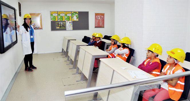 Minopolis'te çocuklar depreme hazır