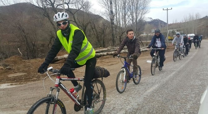 Gümüşhane'de Pedallar Yeşilay Haftası İçin Çevrildi