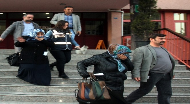 Evlenme Vaadiyle Dolandırıcılık Yapan Azeri Kadınlar Tutuklandı