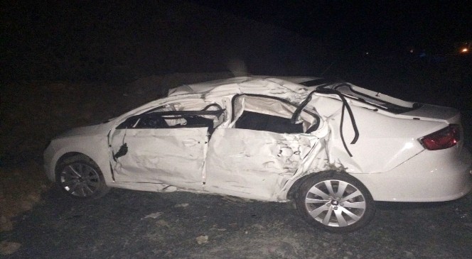 LPG Yüklü Tanker İle Otomobil Çarpıştı: 4 Yaralı