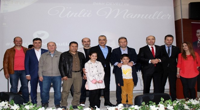 Bekir Develi Gümüşhane'de Gençlerle Buluştu