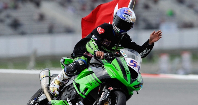 Dünya Supersport Şampiyonası'nda ilk sıra Sofuoğlu’nun