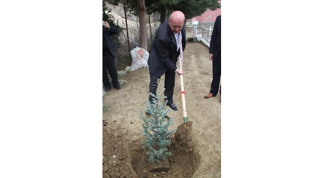 Ilgaz'da Okul Bahçeleri Hayat Buluyor
