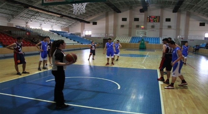 Gençler Basketbol Müsabakaları Başladı
