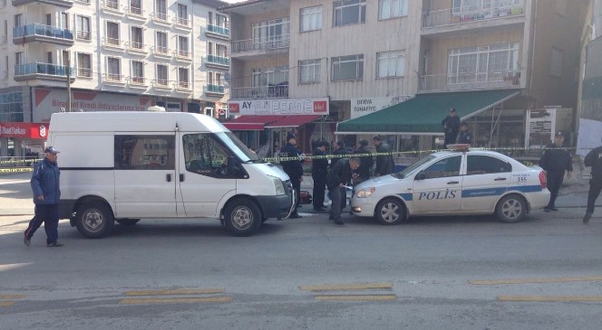 Mamak'ta Sokak Ortasında Cinayet