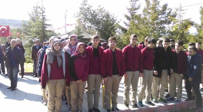 Yozgat Darüşşifa Sağlık Meslek Lisesi Çanakkale Şehitlerini Andı