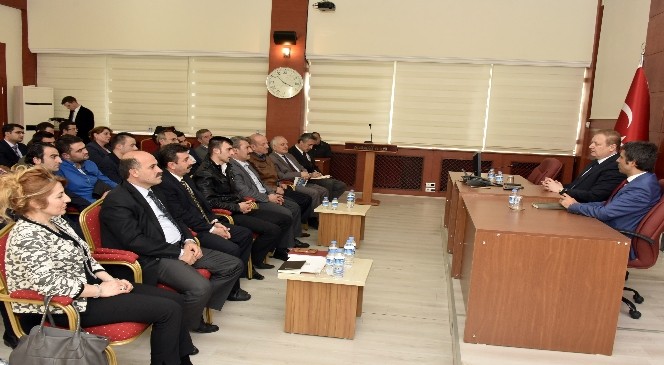 Gümüşhane Valisi Yücel Yavuz Lokanta Ve Kafeterya Esnafıyla Buluştu