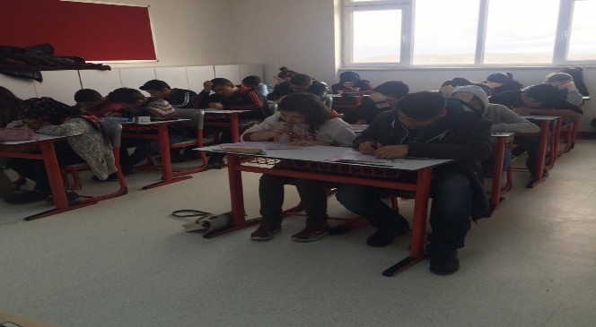 Yozgat Çözüm Koleji'nin Bursluluk Sınavı Yoğun İlgi Gördü