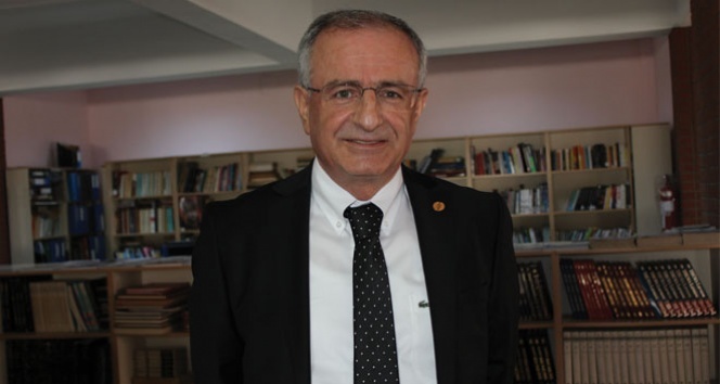 Marmara Eğitim Kurumları İlk Ve Ortaokul Müdürü Ahmet Bölük, eğitimde yabancı dilin önemine dikkat çekti