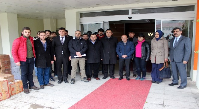 Üniversite Öğrencilerinden Güvenlik Güçlerine Pestil-Köme Desteği