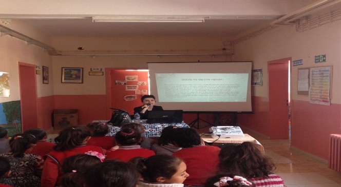 Öğrencilere Sağlıklı Beslenme Semineri Verildi