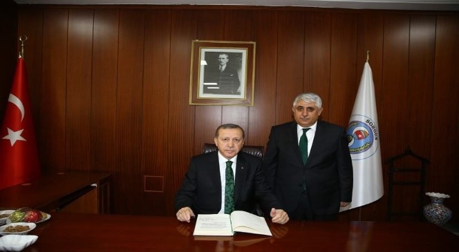Sorgun Belediye Başkanı Ahmet Şimşek Cumhurbaşkanı Erdoğan'ı Çok İyi Bir Şekilde Karşılayan Sorgun Halkına Teşekkür Etti