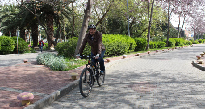 İzmir’de 5 bin kişi işe bisikletle gidiyor