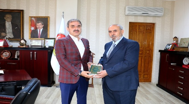İl Müftülüğü'nden Başkan Dinç'e Kutlu Doğum Ziyareti