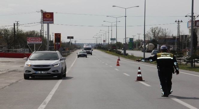 Kırklareli&#039;nde 3 Bin 450 Araca Trafik Cezası Kesildi