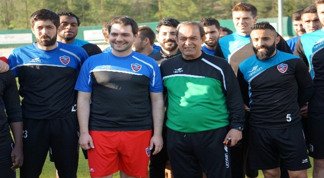 Bakan Yardımcısı Boynukalın Karabüksporlu Futbolcularla İdmana Çıktı