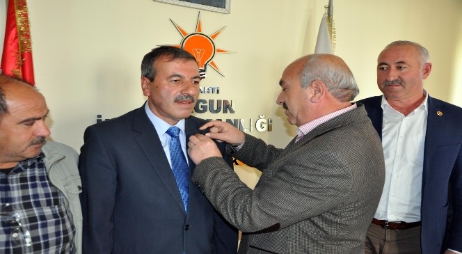 MHP&#039;li Sorgun Ziraat Odası Başkanı Hacı Tuzlacık Ak Partiye Geçti