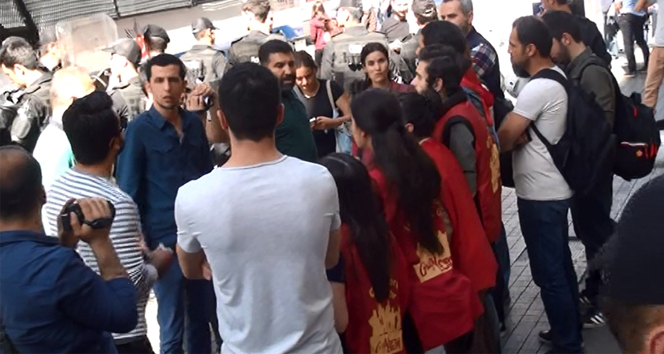 Taksim’de ’Grup Yorum’ gerginliği: 12 gözaltı