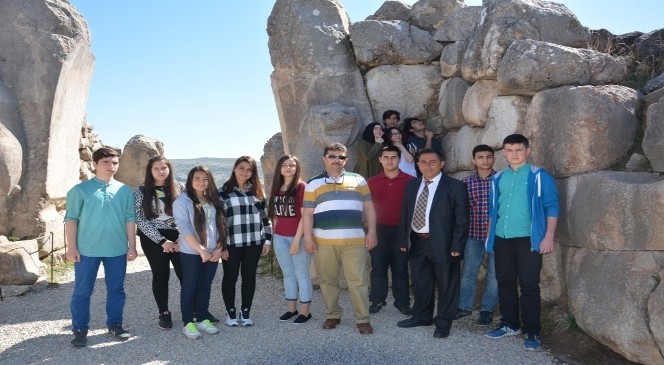 Kırıkkale&#039;li Öğrenciler Hititlerin Başkenti Hattuşaş&#039;ı Gezdi
