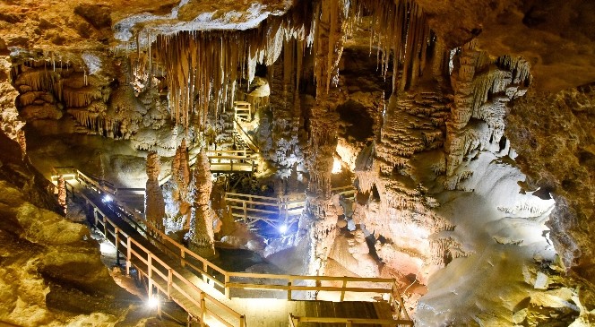 Karaca Mağarasını İlk 4 Günde 700 Kişi Ziyaret Etti