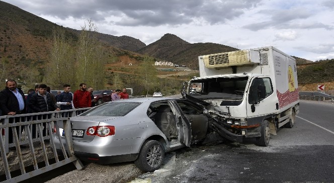Gümüşhane'de Trafik Kazası: 3 Yaralı